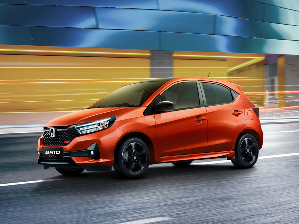 Honda Brio tampak samping
